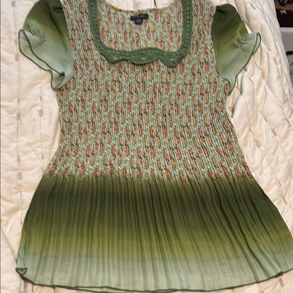 Green Puff Sleeve Smocked Blouse